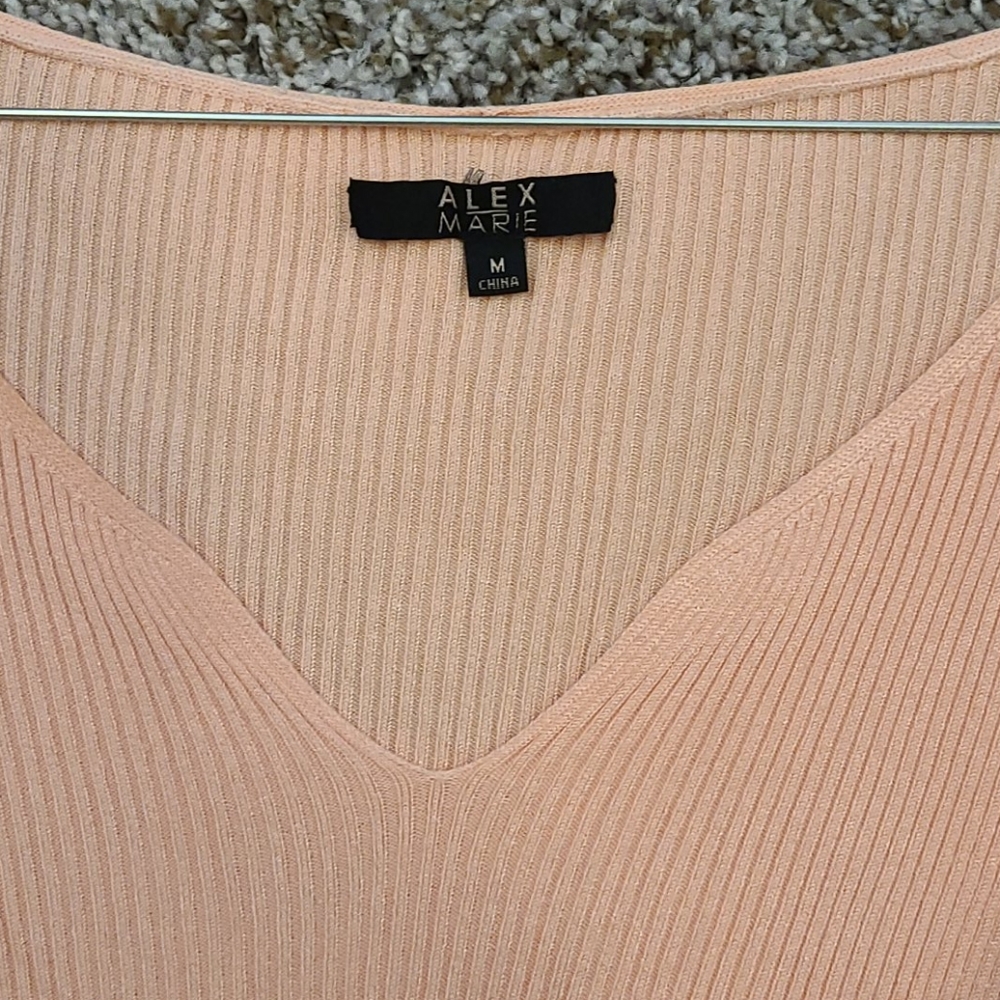 Pink ribbed sweater - Picture 2 of 2